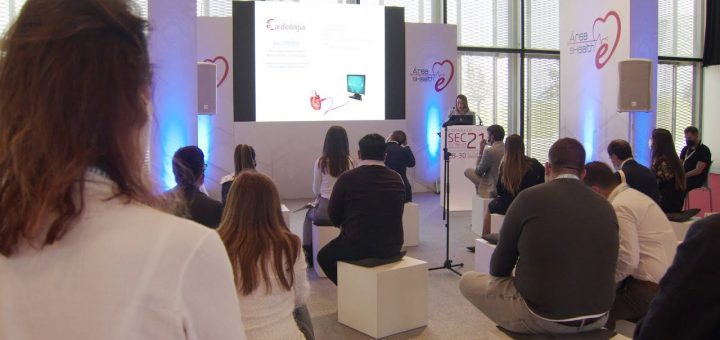 Salud Digital: Integrando la Tecnología en la Atención Sanitaria